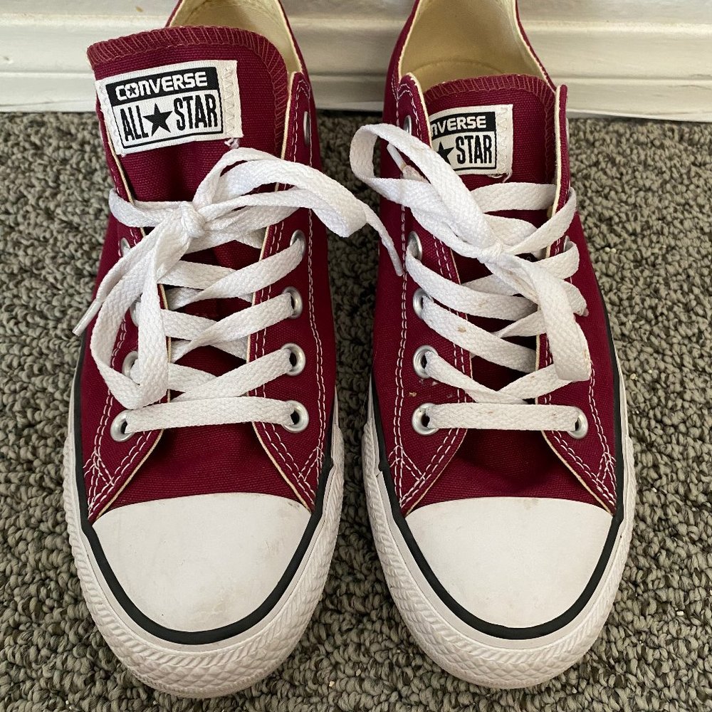Converse Chuck Taylor All Star Lo Sneaker - Maroon